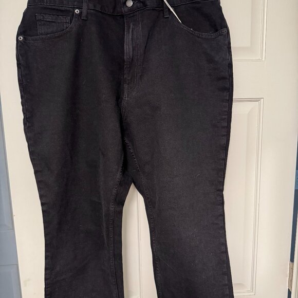 Everlane Denim - The Original Cheeky Jean by Everlane.  Size 35.  Highrise.  Black